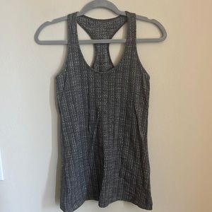 Lululemon tank